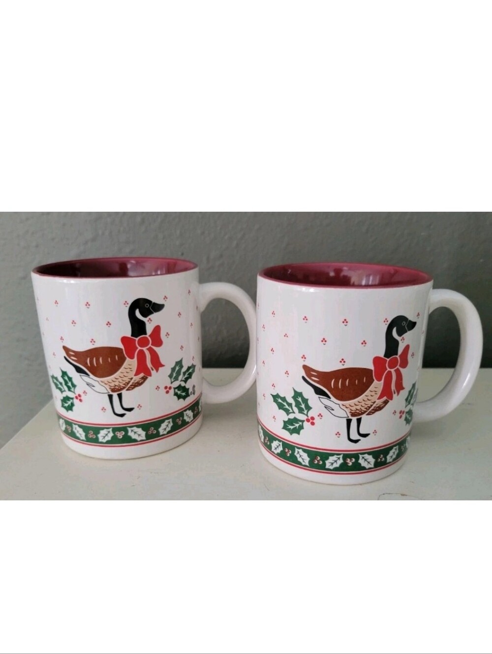 VINTAGE HOLIDAY DUCKS STONEWARE SET 2 COFFEE MUGS UNITED SILVER CUTLERY COMPANY